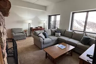 303 Sugar Top Dr, Sugar Mountain, NC 28604 - Photo 10