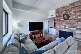 303 Sugar Top Dr, Sugar Mountain, NC 28604 - Photo 1