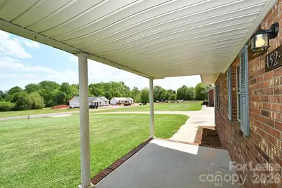166 Glen Gar Drive, Lincolnton, NC 28092 - Photo 2