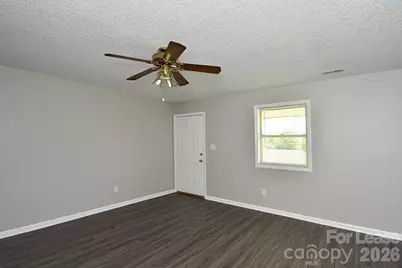 166 Glen Gar Drive, Lincolnton, NC 28092 - Photo 4