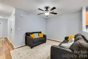 5925 Prescott Ct, Charlotte, NC 28269 - Photo 8