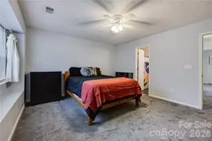 5925 Prescott Ct, Charlotte, NC 28269 - Photo 16