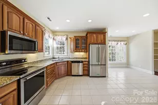 211 Harbor Ridge Dr, Statesville, NC 28677 - Photo 12