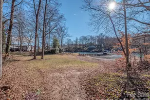 4677 Stratford Ln, Denver, NC 28037 - Photo 4