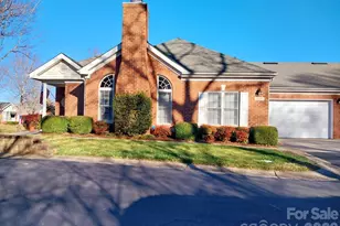 8515 Kilty Ct, Charlotte, NC 28269 - Photo 2