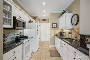 8515 Kilty Ct, Charlotte, NC 28269 - Photo 4