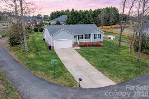 105 Hidden Spring Dr, Salisbury, NC 28147 - Photo 2