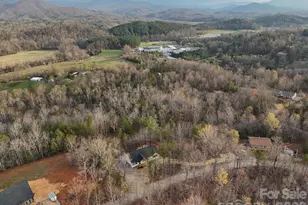 124 Fairfield Ln, Marion, NC 28752 - Photo 6