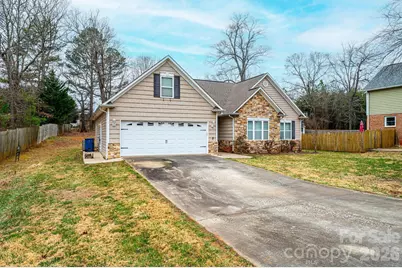 1825 Plaza Drive, Hickory, NC 28602 - Photo 6