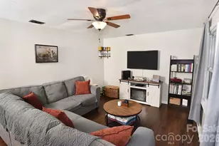 470 Nestlewood Ln, Salisbury, NC 28144 - Photo 2