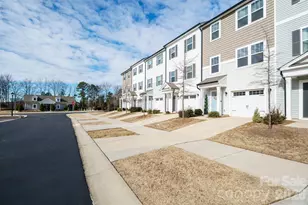 11021 Woodland Crk Wy, Charlotte, NC 28262 - Photo 2