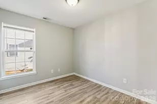 1430 Braveheart Ln, Charlotte, NC 28216 - Photo 20