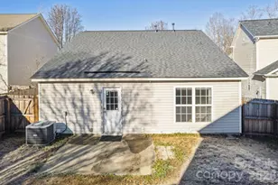 1430 Braveheart Ln, Charlotte, NC 28216 - Photo 28