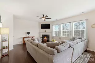 1404 Bryson Gap Dr, Fort Mill, SC 29715 - Photo 4