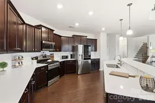 1404 Bryson Gap Dr, Fort Mill, SC 29715 - Photo 8