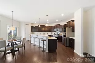 1404 Bryson Gap Dr, Fort Mill, SC 29715 - Photo 6