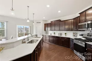 1404 Bryson Gap Dr, Fort Mill, SC 29715 - Photo 8