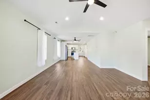 224 Walt Dr, Hendersonville, NC 28792 - Photo 4