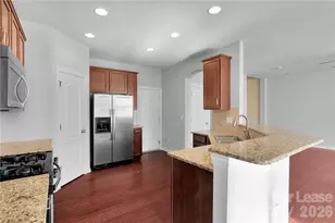 12352 Red Rust Ln, Charlotte, NC 28277 - Photo 8