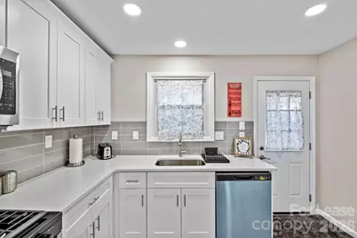 2620 Englehardt Street, Charlotte, NC 28216 - Photo 10