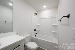 647 E Sharpe St, Statesville, NC 28677 - Photo 22