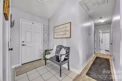 1959 8th Street SE, Hickory, NC 28602 - Photo 2