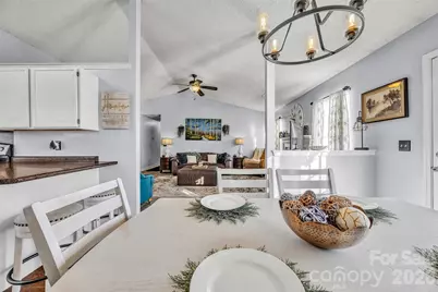 1959 8th Street SE, Hickory, NC 28602 - Photo 4