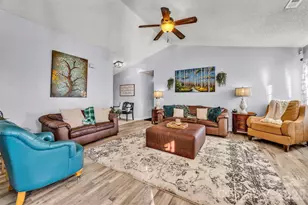 1959 8th St SE, Hickory, NC 28602 - Photo 4