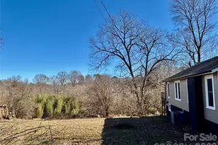 2733 Coldwater St, Connelly Springs, NC 28612 - Photo 22