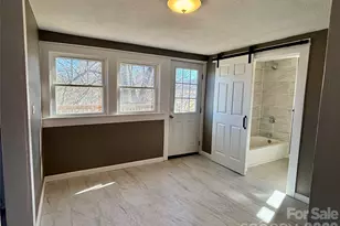 2733 Coldwater St, Connelly Springs, NC 28612 - Photo 10