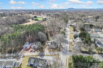 1072 5th Street NE, Hickory, NC 28601 - Photo 32