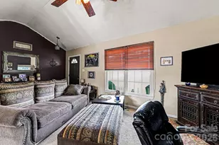 126 Rock Island Dr, Statesville, NC 28625 - Photo 4