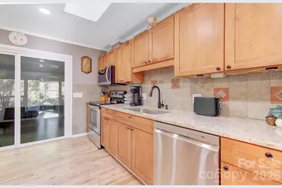 308 London Road, Hendersonville, NC 28739 - Photo 10