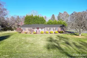 308 London Rd, Hendersonville, NC 28739 - Photo 26