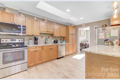 308 London Road, Hendersonville, NC 28739 - Photo 4