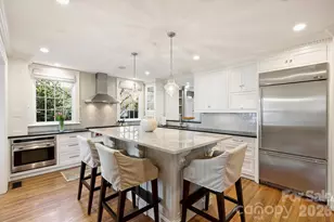 1555 Queens Rd W, Charlotte, NC 28207 - Photo 12