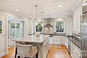 1555 Queens Rd W, Charlotte, NC 28207 - Photo 14