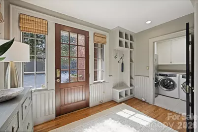 1555 Queens Road W, Charlotte, NC 28207 - Photo 18