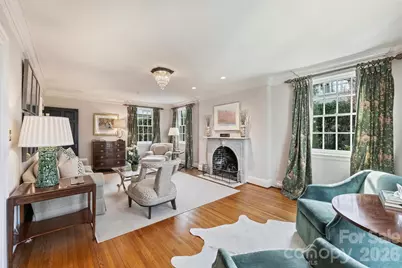 1555 Queens Road W, Charlotte, NC 28207 - Photo 6