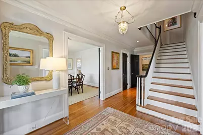 1555 Queens Road W, Charlotte, NC 28207 - Photo 4