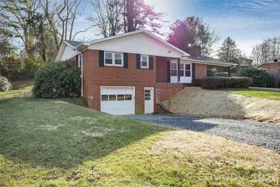 52 Broad Street, Waynesville, NC 28786 - Photo 2