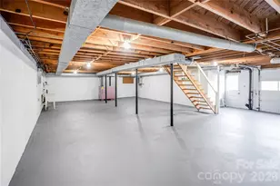 52 Broad St, Waynesville, NC 28786 - Photo 18