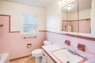 52 Broad Street, Waynesville, NC 28786 - Photo 16