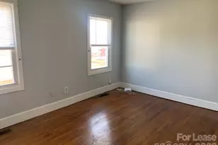 544 N Center St, Statesville, NC 28677 - Photo 6