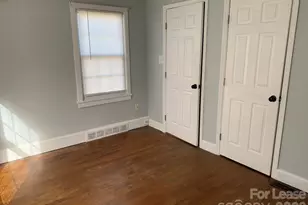 544 N Center St, Statesville, NC 28677 - Photo 4