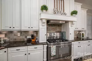 8000 Water View Dr, Belmont, NC 28012 - Photo 14