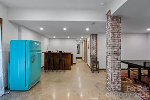 200 Aurora Dr, Asheville, NC 28805 - Photo 40