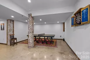 200 Aurora Dr, Asheville, NC 28805 - Photo 38