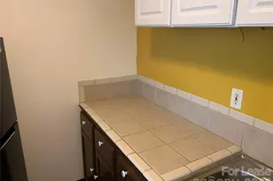 544 N Center St, Statesville, NC 28677 - Photo 4