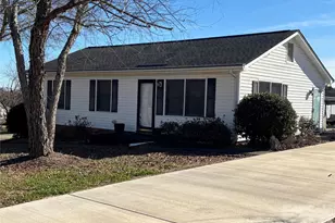 1609 Musselwhite Rd, Wingate, NC 28174 - Photo 2